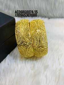 กำไลข้อมือที่มีคุณภาพสูงดีไซน์ทันสมัยชุบทอง18K เครื่องประดับอัญมณีหนึ่งกรัมสำหรับผู้หญิง - Product Image 1