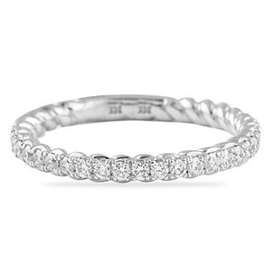 Anillo de Eternidad con Diamantes Pavé y Borde Trenzado, 0.33 Quilates - Product Image 1