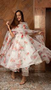 ชุดสูทอนาลกาลิ3ชิ้นสำหรับผู้หญิง - Product Image 2