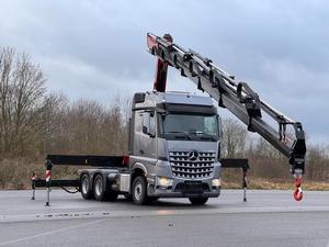 Camión Volquete Merc-edes-Be-nz Arocs 2653 6x4 con Grúa Atlas 172.3E, Altura de Elevación de 25 m, Momento de Carga Alto, Potencia de 390 kW (530 Hp) - Product Image 5