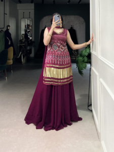 Kurti estampado de seda Gaji con trabajo hecho a mano Georgette Plazo y Dupatta con tacto de encaje elegante Ropa Étnica de tres piezas para revendedores - Product Image 3