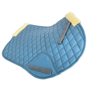CLOVELIS IMPEX Tapis de selle doux en polaire avec fourrure, vente en gros, fabricant sur mesure pour l'équitation par temps froid - Product Image 1