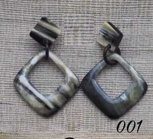 Boucles d'oreilles en corne naturelle faites à la main pour femmes bijoux de mode ethnique pour mariage ou cadeau de mariage de Noël par artisanat en croissant - Product Image 3