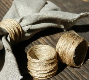 Anneaux de serviette en jute élégants et de haute qualité |   Anneaux de serviette en toile de jute |   Anneaux de serviette rustiques, un objet magnifique - Product Image 1
