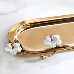 Bandeja dorada moderna con diseño elegante y base de pie, pieza decorativa elegante que agrega sofisticación y estilo contemporáneo - Product Image 6