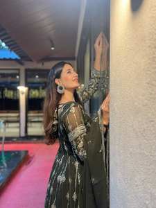 Créatrice Georgette Anarkali pour les fêtes d'hiver pour les célébrations de mariage indiennes et pakistanaises - Product Image 4