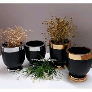 Fabricant de jardinières de fleurs de jardin décoratives en laiton plaqué or pour hôtels et fermes Jardinières en métal de forme ronde de qualité supérieure - Product Image 6