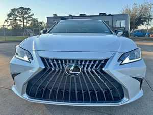 Lexus ES350 2023 Usado en Buen Estado - Product Image 2