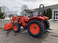 Tractor Kubota M5660SUHD 2023 4WD con Motor, Caja de Cambios, Bomba y Todos los Implementos, Certificado CE, 4 Horas de Uso, en Venta