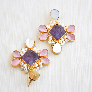 Pendientes de Latón al por Mayor, Diseño de Piedra Natural en Bruto, Textura de Latón Mate, Diseño Boho Chic, Listos para Enviar al por Mayor - Product Image 4