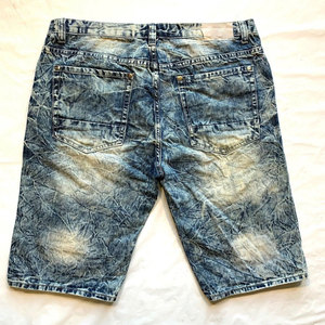 กางเกงขาสั้นผู้ชายขายดี น้ำหนักเบา ลายฟอกสี 100% ผ้าฝ้าย พิมพ์ลายดิจิทัล ดีไซน์ใหม่ ผลิตตามสั่ง สไตล์ลำลอง - Product Image 2