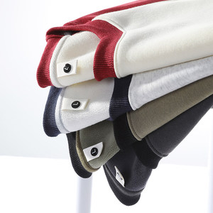 Sudadera con cuello redondo en contraste de Color en blanco Sudadera con capucha en relieve Logotipo personalizado Jersey de algodón Sudaderas con capucha de talla grande para hombre Sudadera con capucha en relieve - Product Image 3