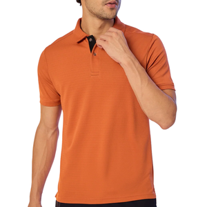 Polo noir pour homme avec accent jaune Vêtement de sport élégant Tissu en coton confortable pour la salle de sport, les sports et les vêtements décontractés - Product Image 1
