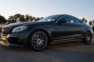 Mercedes-AMG C63 S Final Edition Coupé 2023, faible kilométrage, boîte automatique, direction à gauche, pneus R20, état sombre - Product Image 5