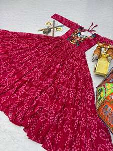 Creación está lanzando Navratri especial Gamathi vestido de trabajo vestido de tela Foux Georgette bordado de trabajo - Product Image 5