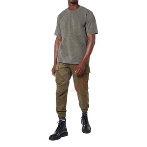 เสื้อยืดผู้ชายลายฟอกสีคุณภาพสูง เป็นมิตรกับสิ่งแวดล้อม ราคาถูก สีพื้น ดีไซน์ทันสมัย เสื้อยืดผู้ชายลายฟอกสี ราคาถูก รับผลิตแบบ OEM - Product Image 6