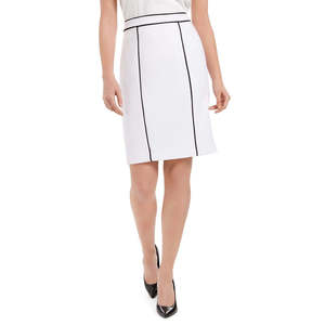 Gonna a tubino avvolgente Calvin Klein da donna, bianca, taglia XS, con profili a contrasto, in tessuto denim effetto pelle, lunghezza midi, con spandex. - Product Image 1