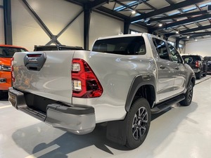Hilux 2024, Diésel, Automática, SUV, 4.1-6L, 75k Millas, Asientos de Cuero, Techo Solar - Product Image 3