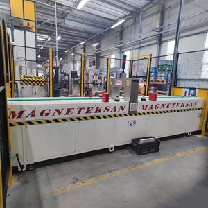 Démagnétiseur tunnel industriel N35 haute précision, système de démagnétisation automatique AC pour acier de roulement automobile - Product Image 3