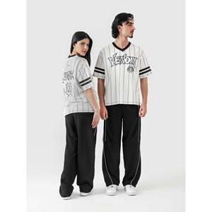 Maillots de football réversibles VENOM – Hauts de sport en polyester de haute qualité, techniques de sublimation à manches courtes, numéros réversibles - Product Image 6