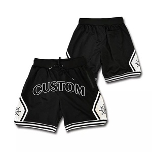 Pantalones cortos de baloncesto de secado rápido de talla grande personalizados unisex malla transpirable con diseño de retroceso Rojo Negro ODM/OEM para adultos - Product Image 6