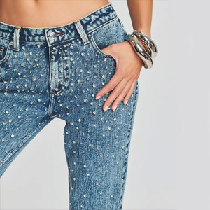 Pantalones vaqueros transpirables con botones de retazos de diamantes de imitación personalizados, ropa de calle para hombre, pantalones vaqueros regulares de pierna ancha de Hip Hop, Moda de Primavera - Product Image 2