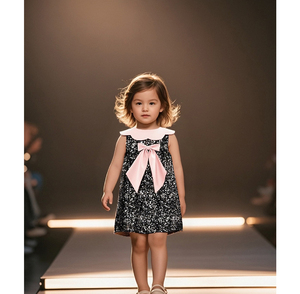 Vestido de fiesta con lentejuelas para niñas pequeñas con lazo y cuello rosas - Product Image 1