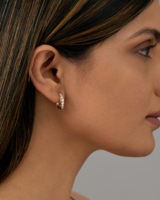Boucle d'oreille en diamant simple (demi-paire), ronde élégante graduée Huggie Hoop, 14k Rose White Sophisticated Sparkle 14K Yellow Gold