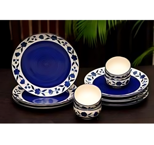 Améliorez votre table avec cet ensemble de vaisselle élégant et durable pour les repas en famille ou les réceptions élégantes - Product Image 2