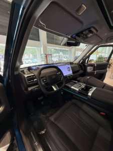 Véhicule tout-terrain d'occasion 2026, grand SUV 6 places, hybride rechargeable 2.0T, sans accident et prêt à être expédié - Product Image 2