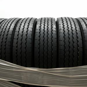 Pneus de semi-camion Offre Spéciale 295/75R22.5 longue capacité de charge de bande de roulement durable pour l'utilisation de la direction ou de la position de la remorque - Product Image 3