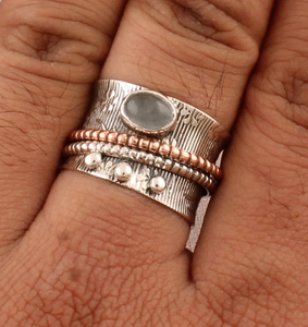 แหวนสมาธิดีไซน์ขนนกสีเงินสเตอร์ลิงสำหรับงานแต่งงานและงานปาร์ตี้ - Product Image 3