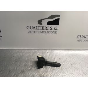 BLOC DE COMMANDES POUR LAVE-GLAÇES RENAULT Twingo II série 7701048914 (07>14) - Product Image 1