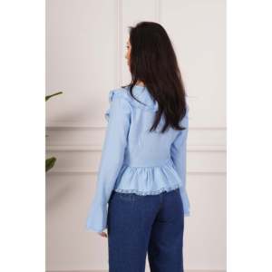 Blusa Elegante para Mujer LUSTRIN, con Detalle de Encaje Azul, Cuello con Lazo, 100% Poliéster, Manga Larga, Estilo Casual para Uso Diario - Product Image 6