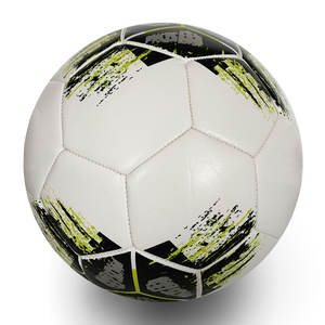 Ballon de football en PVC à coudre bon marché Ballon de football professionnel personnalisé de taille standard 5/4/3 adapté à la compétition de football - Product Image 1