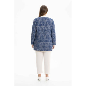 Manteau en tissu gros-grain bleu texturé avec détails boutonnés - Product Image 3