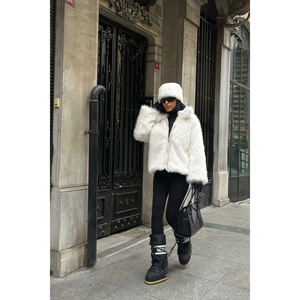 Abrigos Cortos de Piel Sintética Blanca para Mujer - Product Image 4