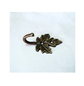 Soporte de ganchos de latón y a la venta Tamaño personalizable Matel Snap Hook y uso hecho a mano a la venta - Product Image 2