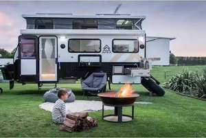 Nuevos Paneles Solares y Muebles de Lujo 2024 para Remolque Camper Todoterreno 4x4 de Expedición Pequeña de 22 pies y 6000 libras - Product Image 2