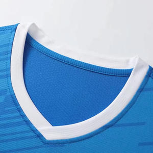 Uniforme Deportivo Personalizado Unisex para Equipo de Fútbol, Conjunto de Camiseta y Pantalones Cortos de Secado Rápido 100% Poliéster, Venta al por Mayor, Kit OEM/ODM - Product Image 3