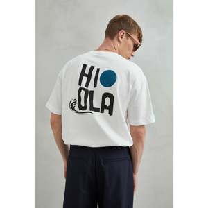 เสื้อยืดคอกลมชายสีขาวสไตล์ชายหาดและโต้คลื่น HI-OLA-HOLA ใส่ได้ทั้งชายและหญิง - Product Image 2
