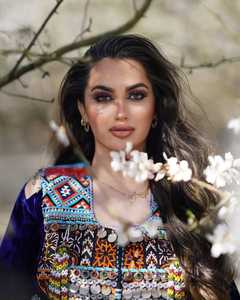 Vente en gros de nouveaux modèles de robes afghanes, robes longues à la mode avec patchs brodés pour femmes - Product Image 5