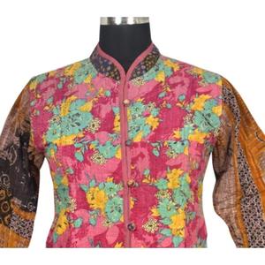 Chaqueta Vintage Kantha Algodón Manga completa Diseño floral hecho a mano Chaqueta de tamaño libre Otoño Invierno y primavera Reversible - Product Image 2