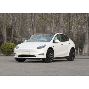 Liquidación: Modelo 2024 Y, SUV Totalmente Eléctrico - Product Image 1