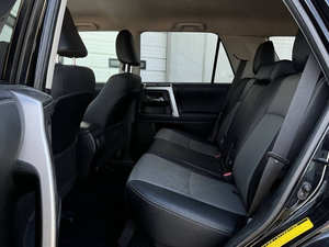 Usado 2021 T * oyota 4Runner SR5 Premium - Product Image 4