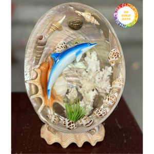 งานประติมากรรมโลมาและปลาประดับมุกขัดเงาทำมือ แรงบันดาลใจจากชายทะเล / ของตกแต่งฤดูร้อน 2025 ของขวัญ 99 โกลด์ ดาต้า - แคริลิน - Product Image 3