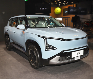 Camioneta EV-5 2024 de Lujo, Diésel, Automática, Vehículo Eléctrico, 700 km de Autonomía, Motor Turbo, Tracción Delantera, Neumáticos R17 de Aluminio - Product Image 6