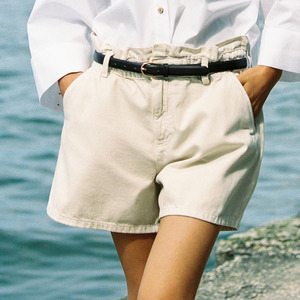 High Quality Summer Customized Fashion Design Denim Jean <b>Shorts</b> <b>Women's</b> High-Waist Distressed Casual Washed Effect Denim <b>Shorts</b> - Product Image 3