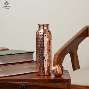 Botella de Agua de Cobre Hecha a Mano en India, Diseño Ayurvédico Tradicional, Ecológica, Personalizable, Gran Capacidad - Product Image 3