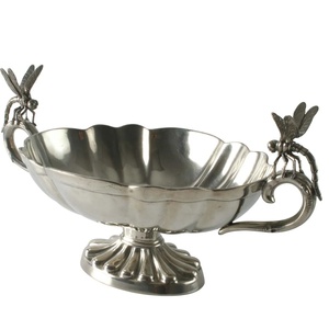 Cuenco de chocolate martillado de metal de diseñador con acabado dorado Cuenco dulce Cuencos de chocolate elegantes clásicos a precios asequibles - Product Image 3